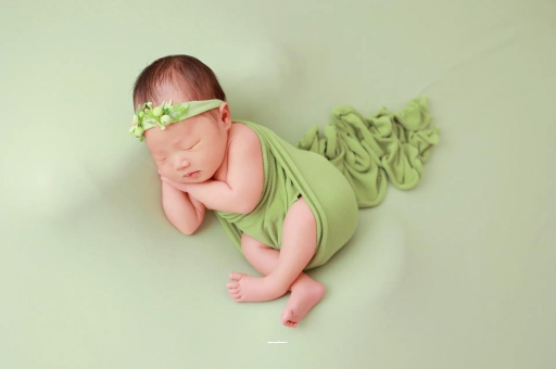 定安宝宝在肚子里打嗝